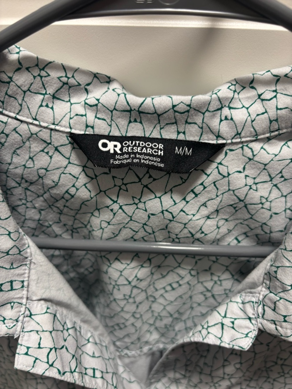 Outdoor Research Sanjay Shirt Womens Large White Green Geometric S/S - Picture 3 of 6